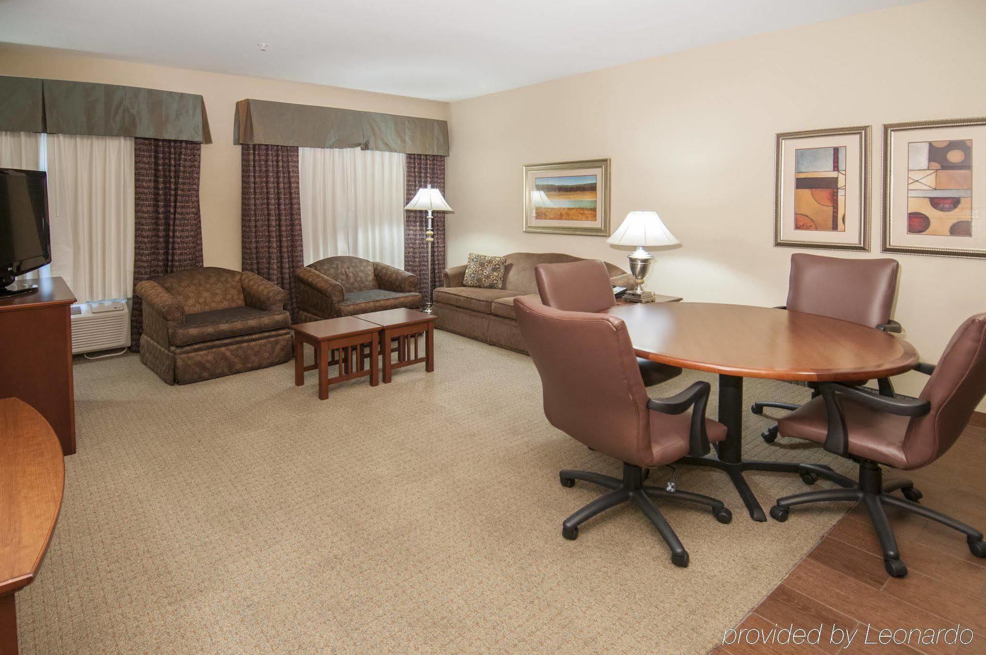 Westay Suites - Covington/Mandeville Exterior photo